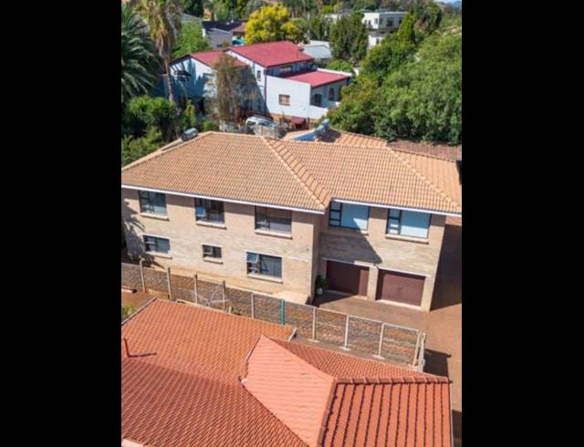 10 BEDROOM HOUSE FOR SALE IN CYRILDENE